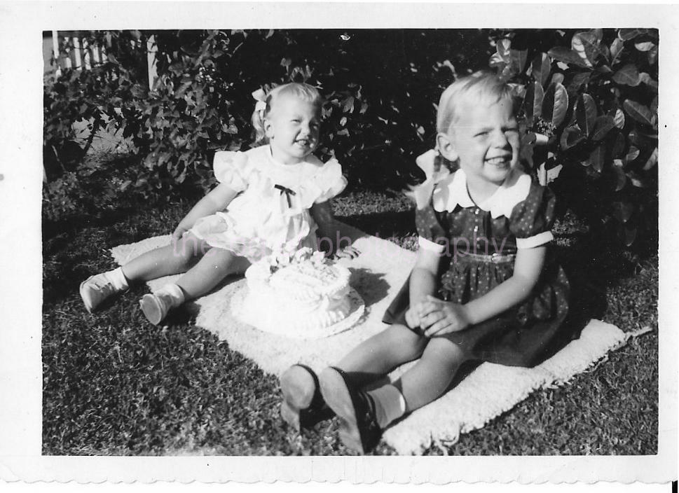 LITTLE KIDS Cake GIRLS Vintage FOUND Photo Poster paintingGRAPH bw Original Snapshot 08 14 ZZ