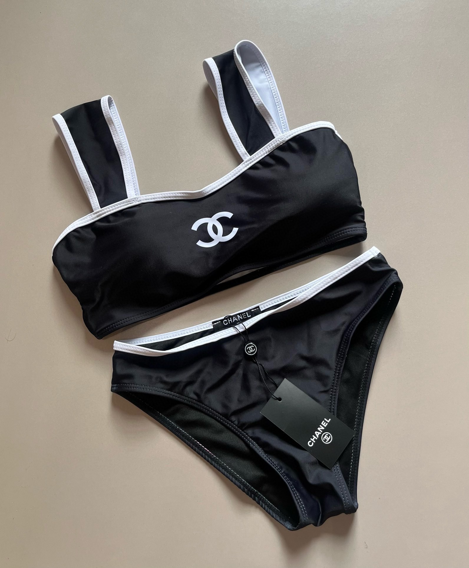 A2b93957e3a8959a70e44d0d12ef115c