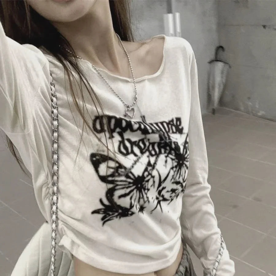 Aiertu Sexy Pleated Grunge Tee Shirts Femme Slim Fit Y2k Aesthetic Letter Print Long Sleeve Cropped Top Women Fashion All Match T-shirt Aiertu