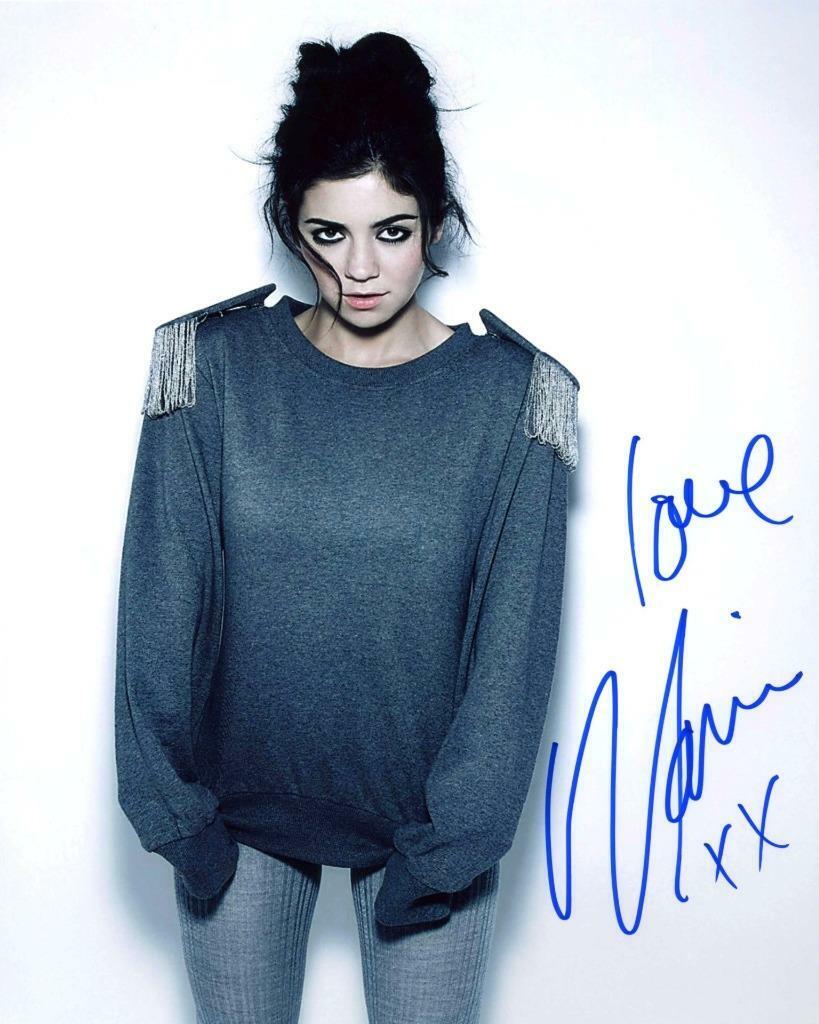 Marina & The Diamonds SIGNED AUTOGRAPHED 10 X 8