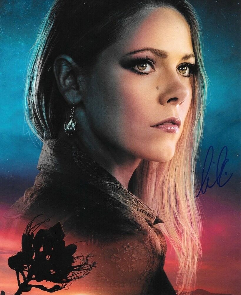 * LILY COWLES * signed autographed 8x10 Photo Poster painting * ROSWELL, NEW MEXICO * * 4