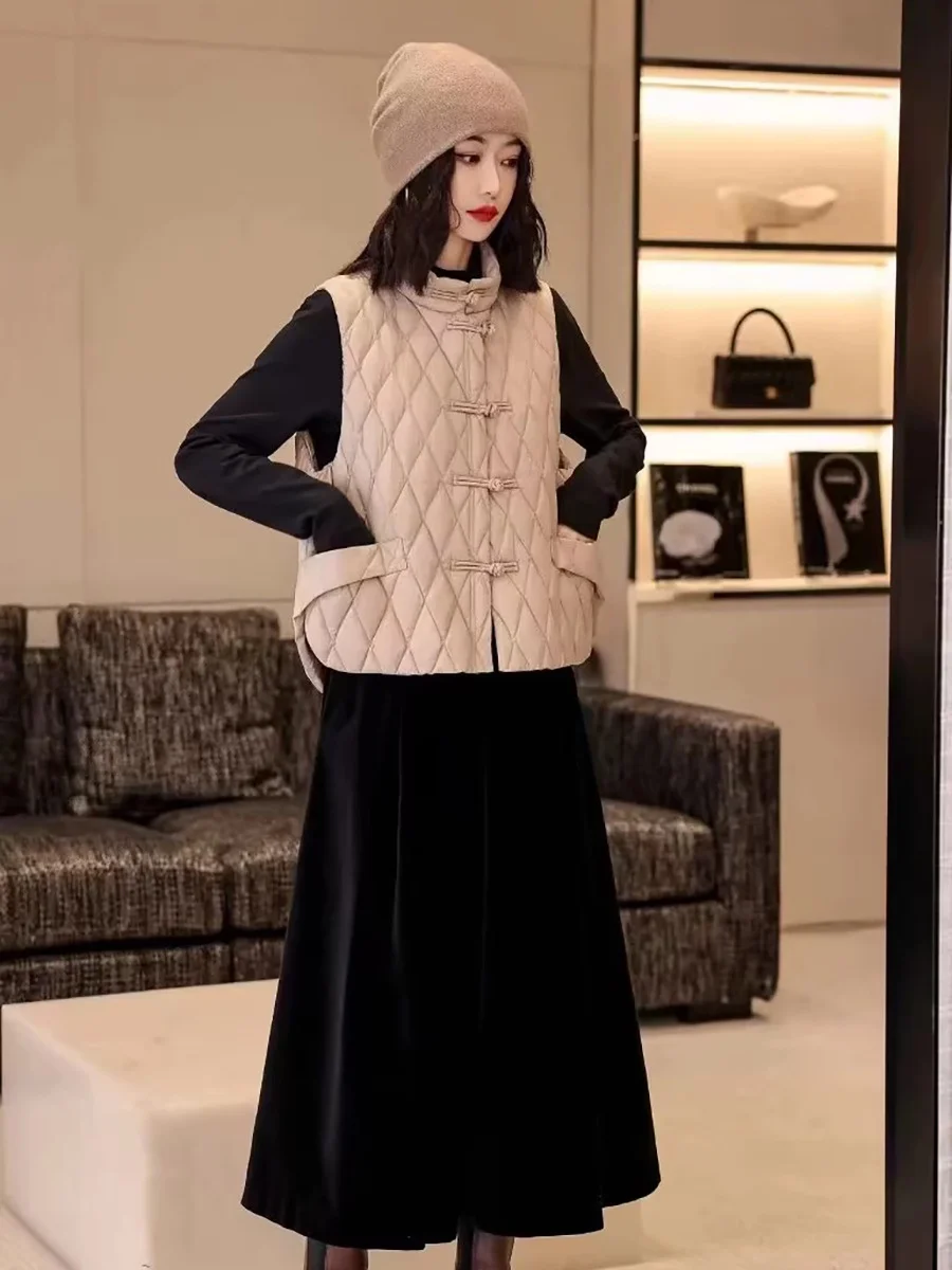 Woherb New Chinese Style Dish Buckle White Duck Down Down Vest Female Wear Winter New Fashion Diamond Large Size Vest Down Liner-Outfit Ideas