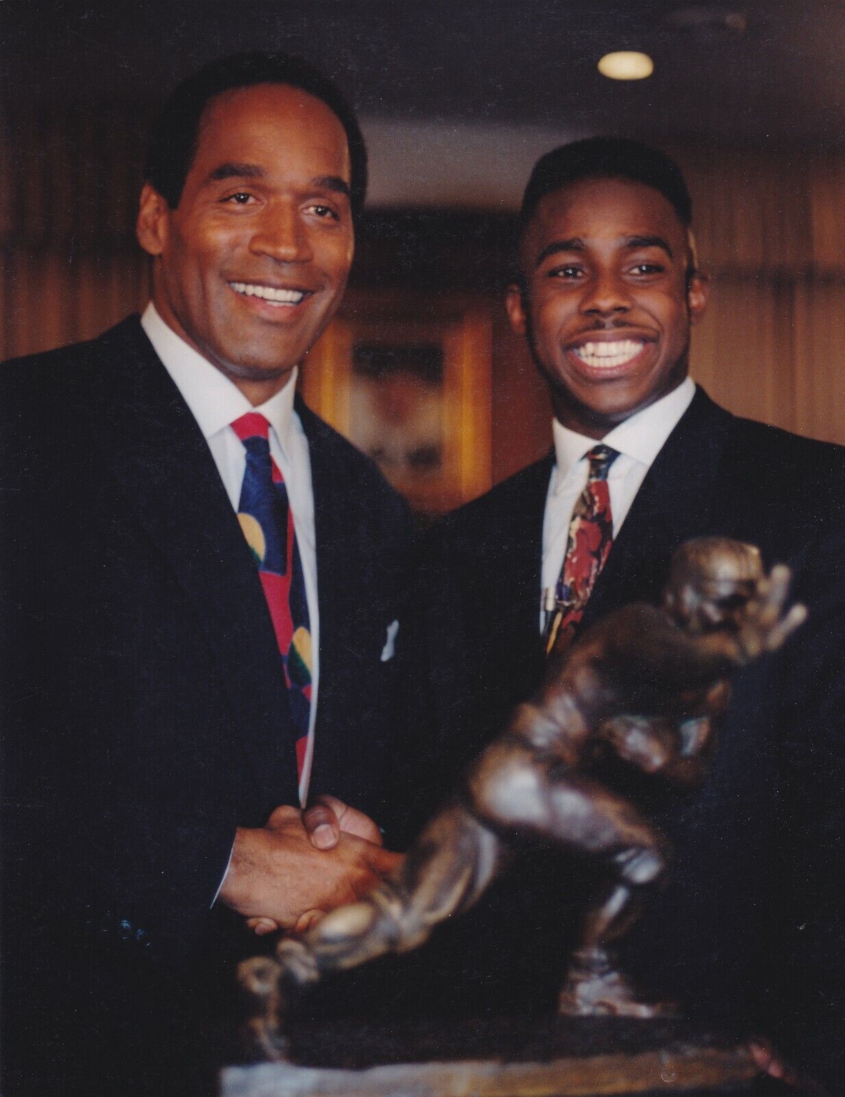 Desmond Howard 8x10 Michigan color Photo Poster painting with Heisman Trophy & O.J. Simpson