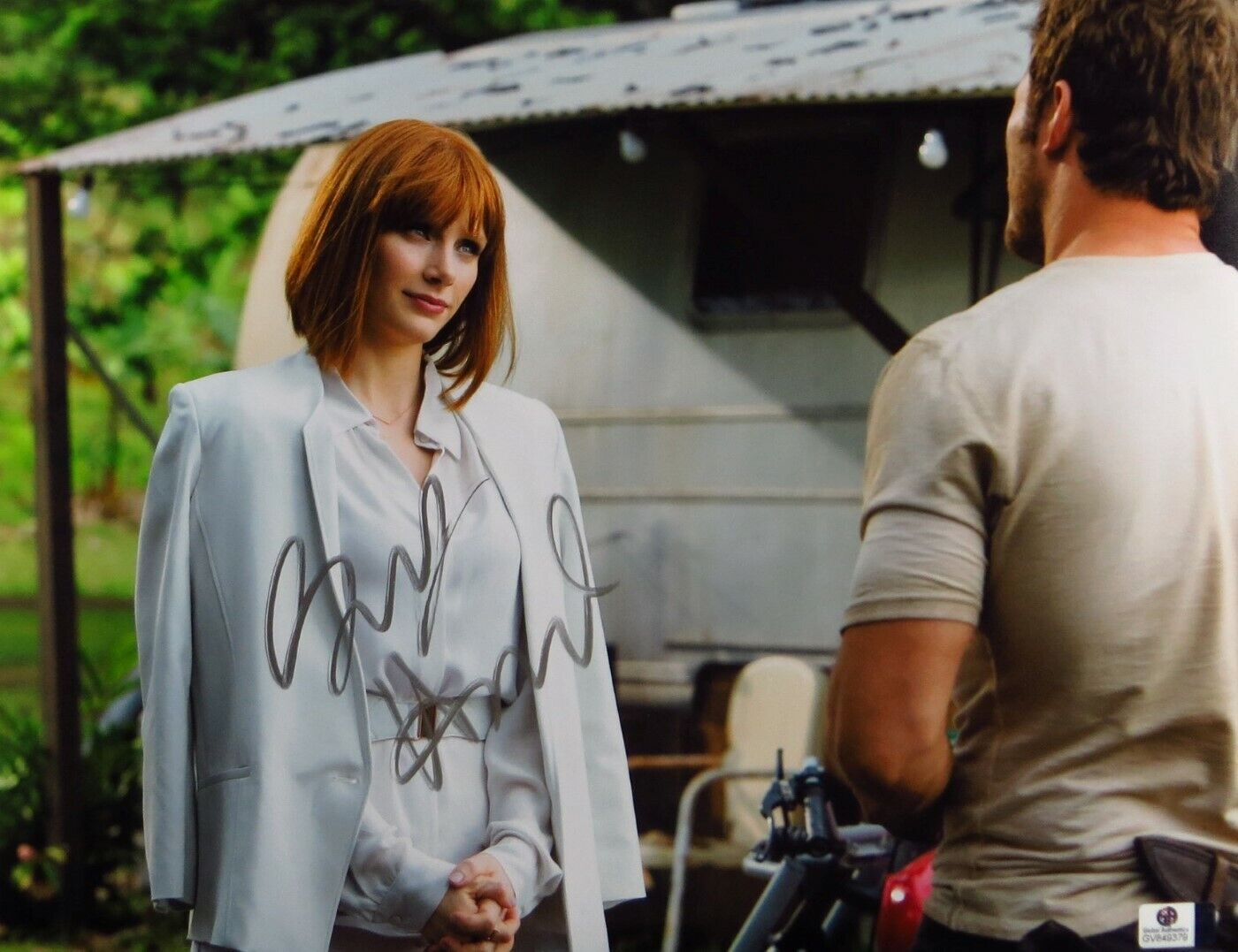 Bryce Dallas Howard Signed Autographed 11X14 Photo Poster painting Jurassic World w/Pratt 849379