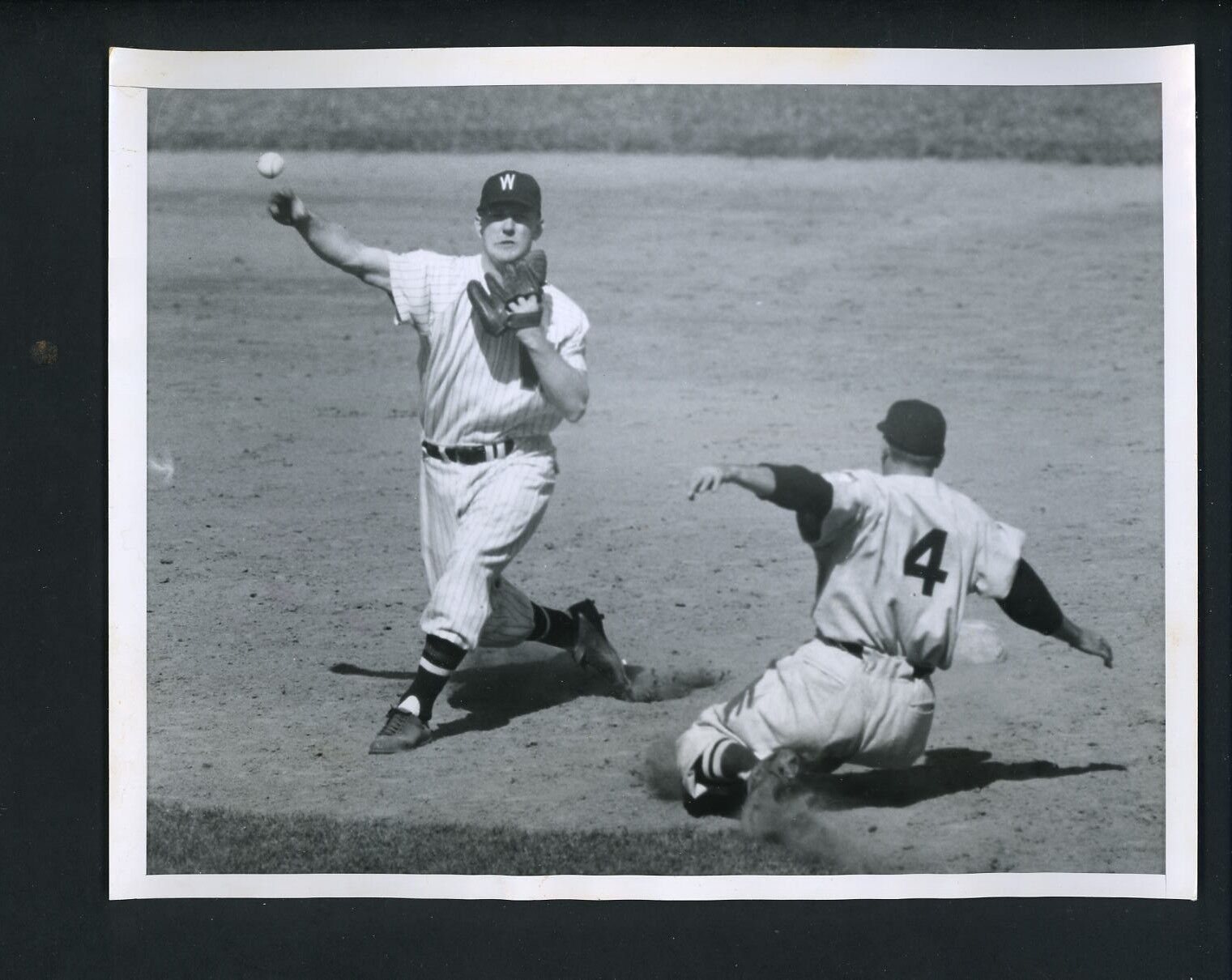 Sam Dente & Lou Boudreau 1951 Press Photo Poster painting Washington Senators Boston Red Sox