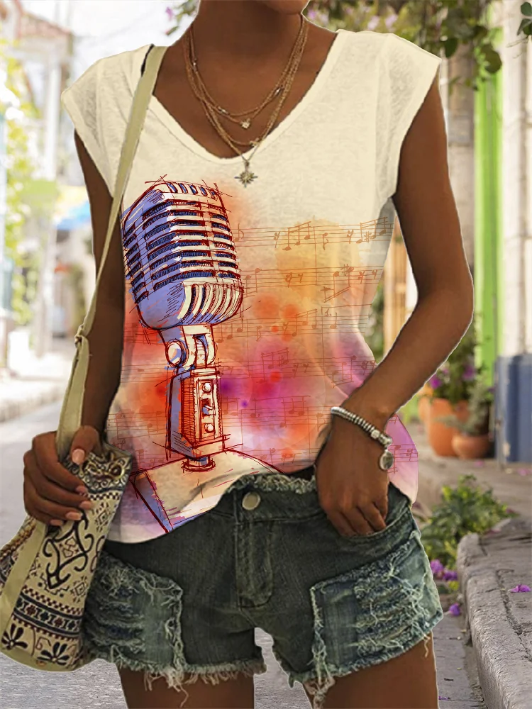 Microphone And Music Notes Art Tank Top