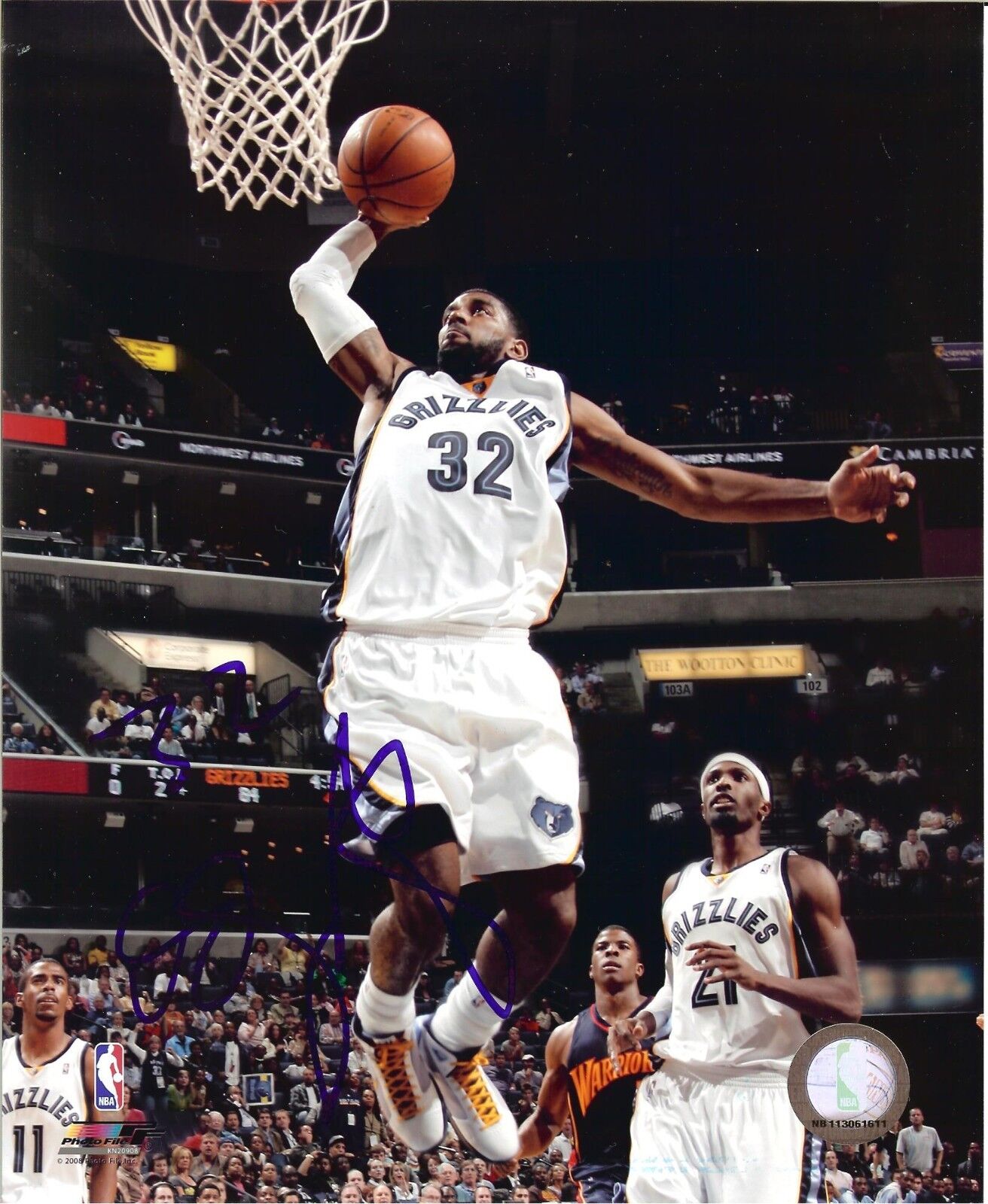 O.J. Mayo autographed 8x10 Memphis Grizzlies #1  Shipping