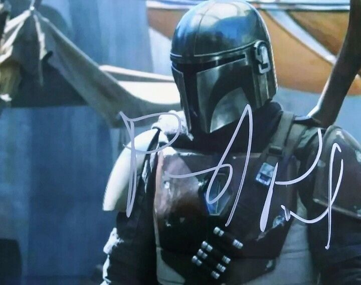 PEDRO PASCAL AUTOGRAPHED THE MANDALORIAN STAR WARS 8X10 Photo Poster painting - BABY YODA