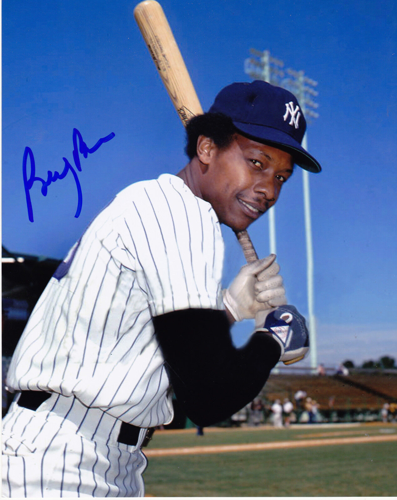 BOBBY BROWN NEW YORK YANKEES ACTION SIGNED 8x10