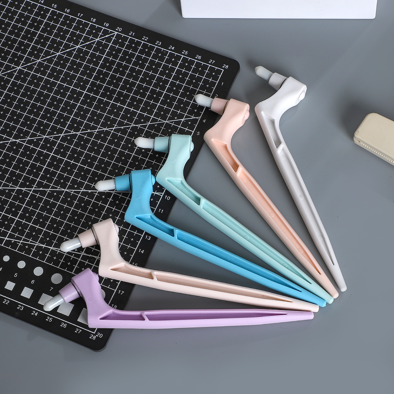 종이 커터 - 다기능 360도 회전 유틸리티 나이프