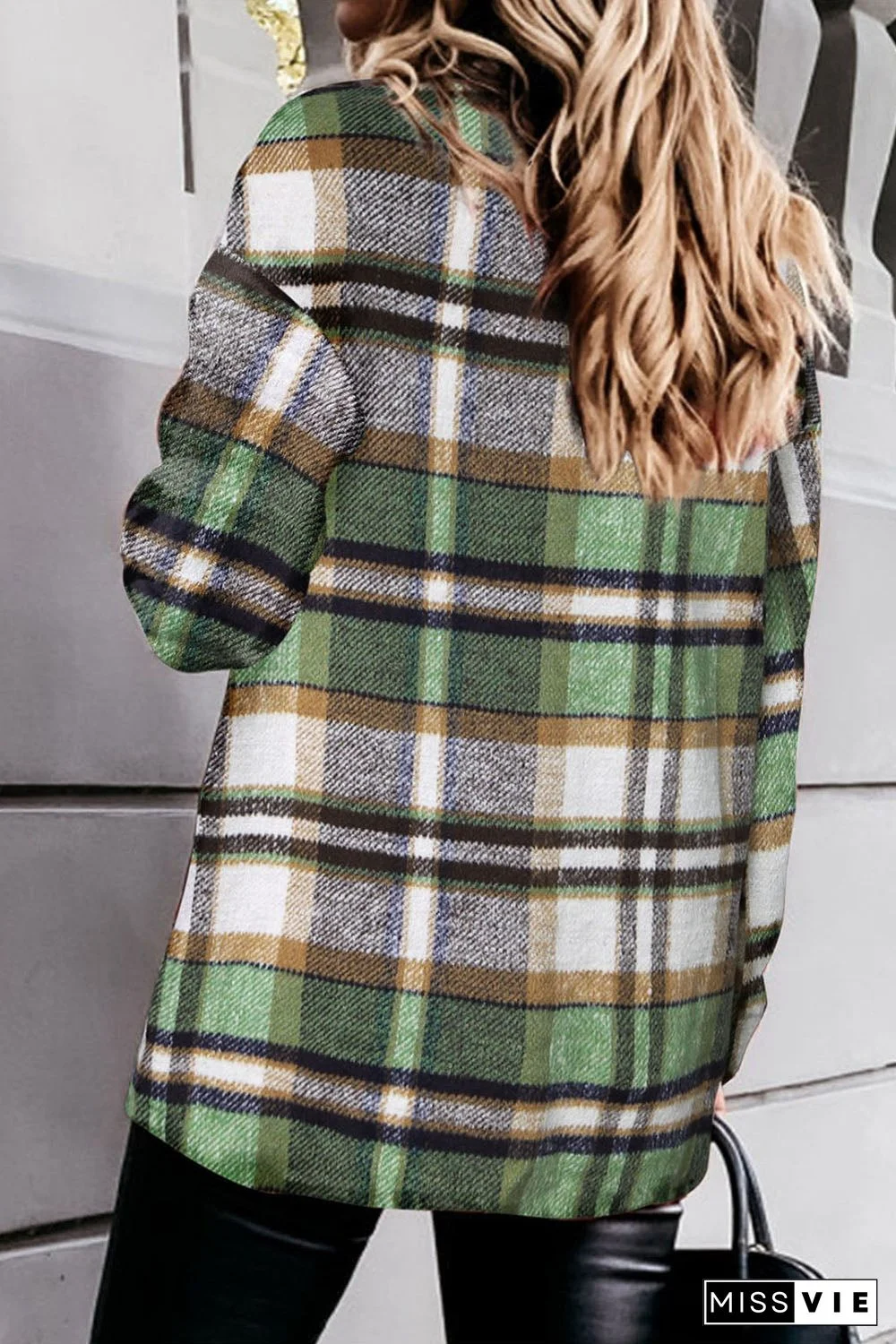 Geometric Plaid Print Pocketed Shirt