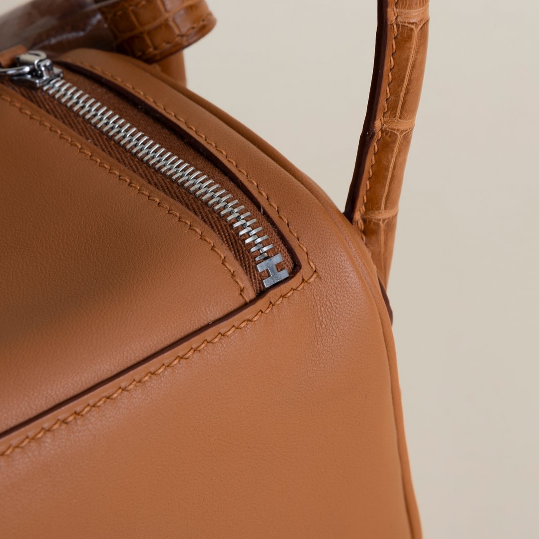 Mini Lindy Touch Swift/Matte Alligator Crocodile leather  CC37 Gold PHW