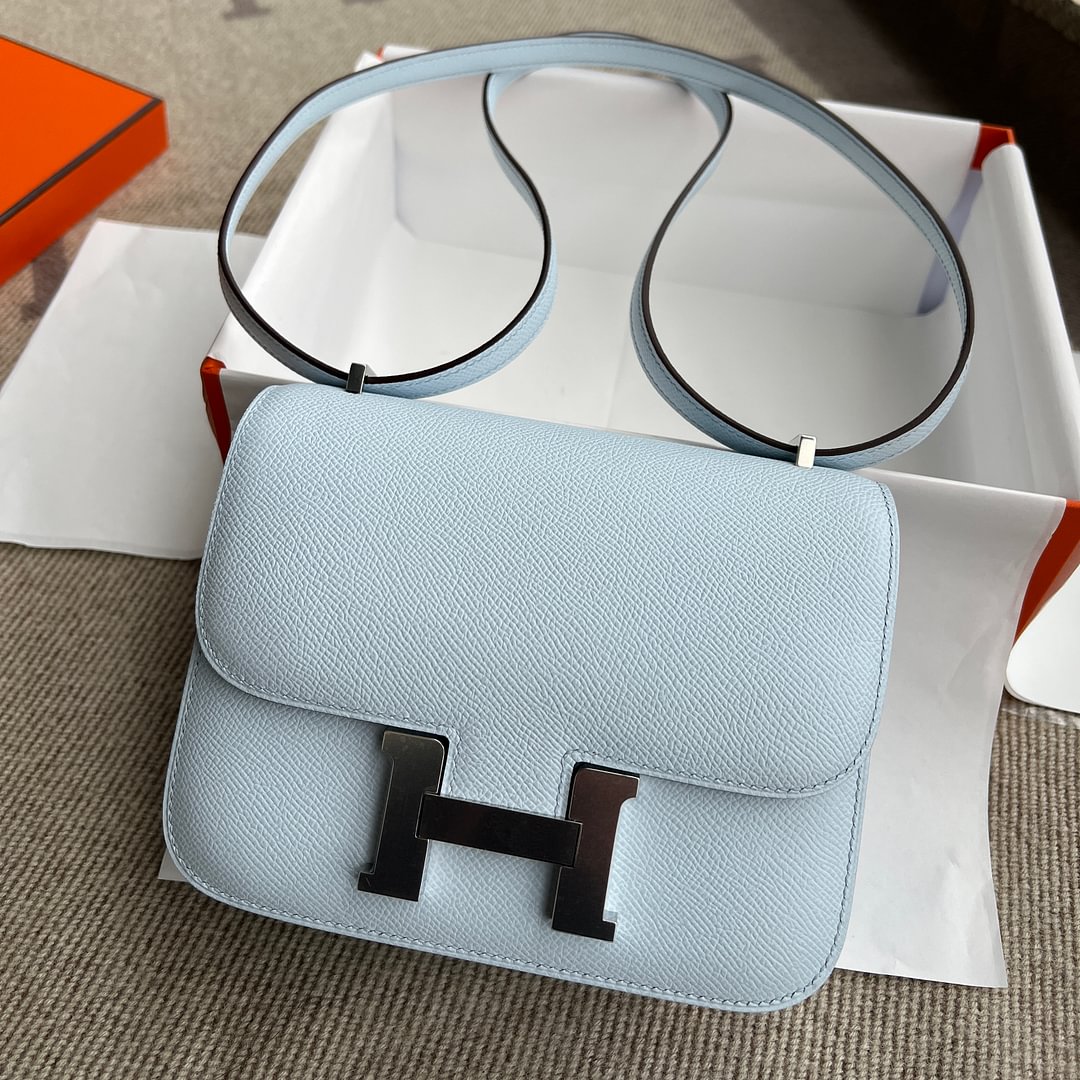 Constance 18CM Epsom T0 Bleu Brume PHW