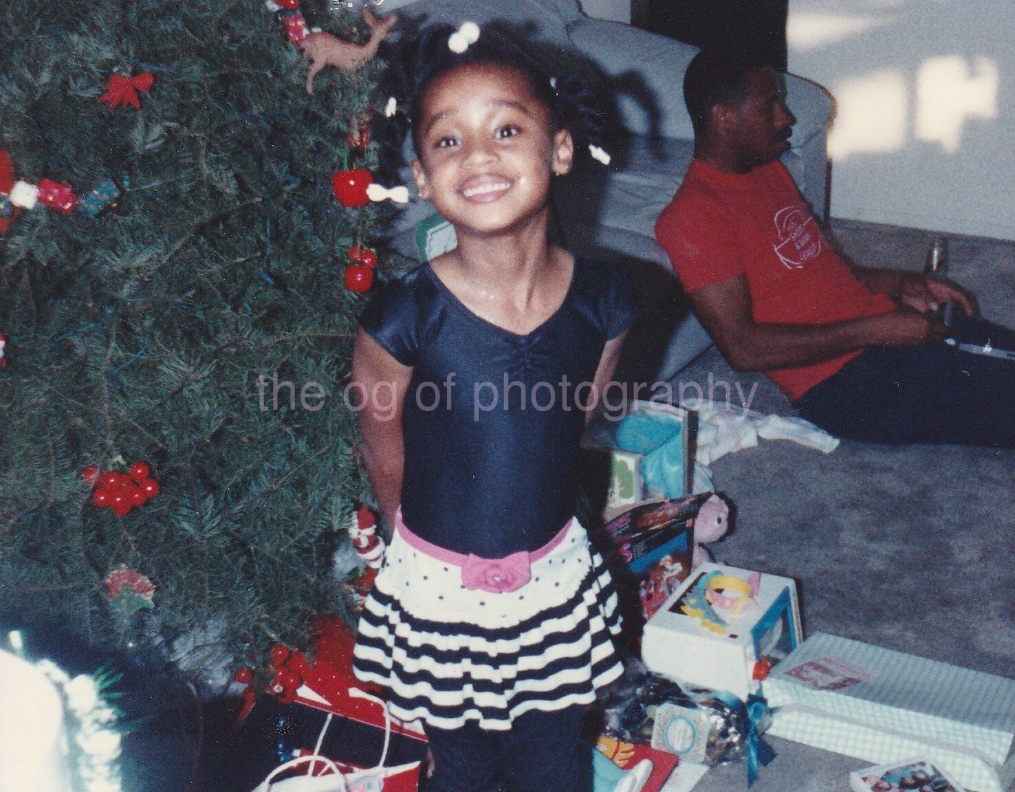 CHRISTMAS GIRL Child FOUND Photo Poster painting TreeOriginal Snapshot KID 86 5 B