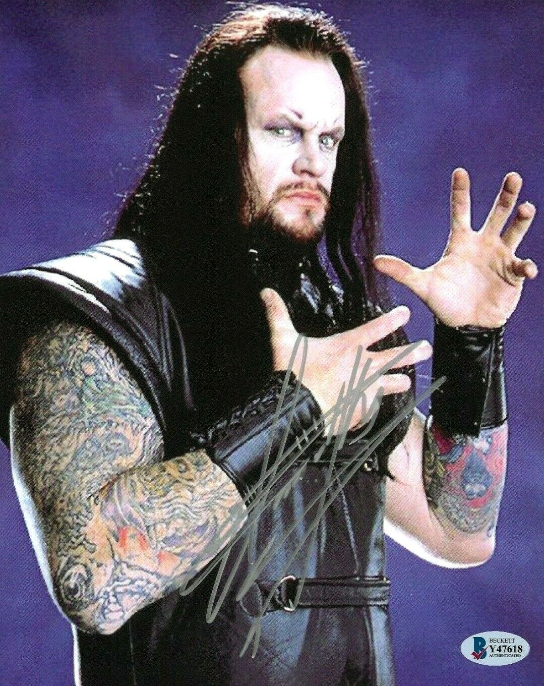 WWE THE UNDERTAKER HAND SIGNED AUTOGRAPHED 8X10 Photo Poster painting WITH BECKETT COA RARE 16