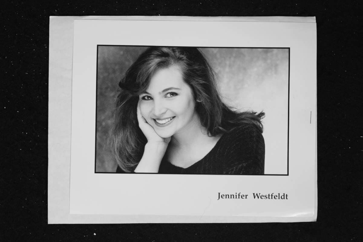 Jennifer Westfeldt - 8x10 Headshot Photo Poster painting w/ Resume - Judging Amy