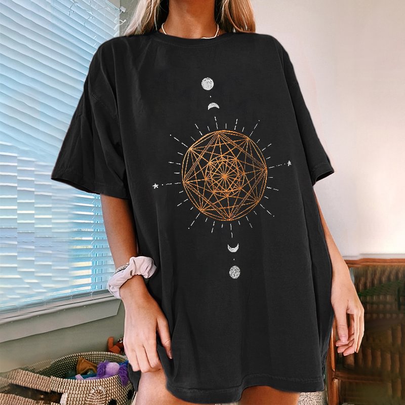   Designer retro print comfortable casual T-shirt - Neojana