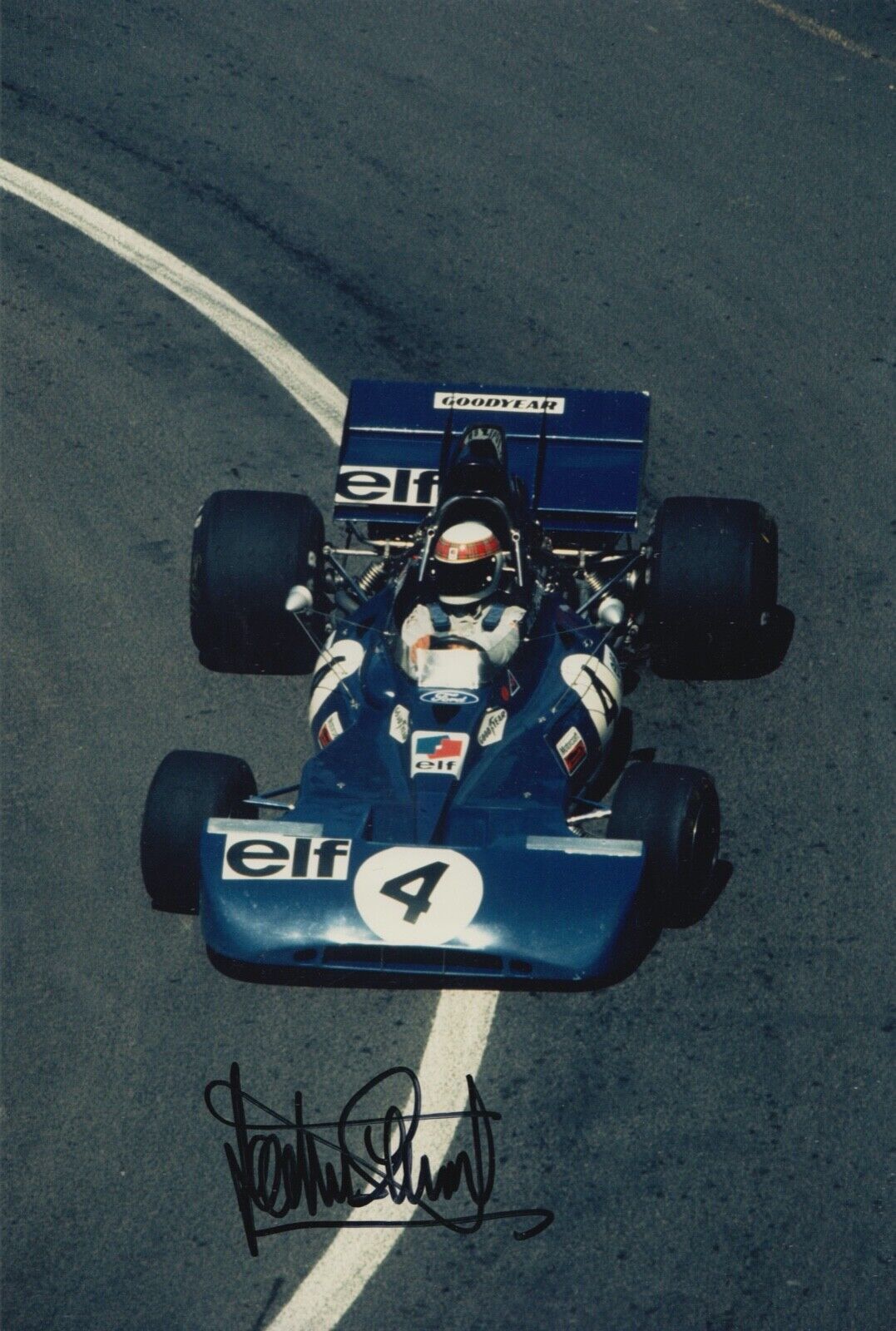 Jackie Stewart Main Signé 12x8 Photo Poster painting F1 Autographe Elf équipe Tyrrell 15