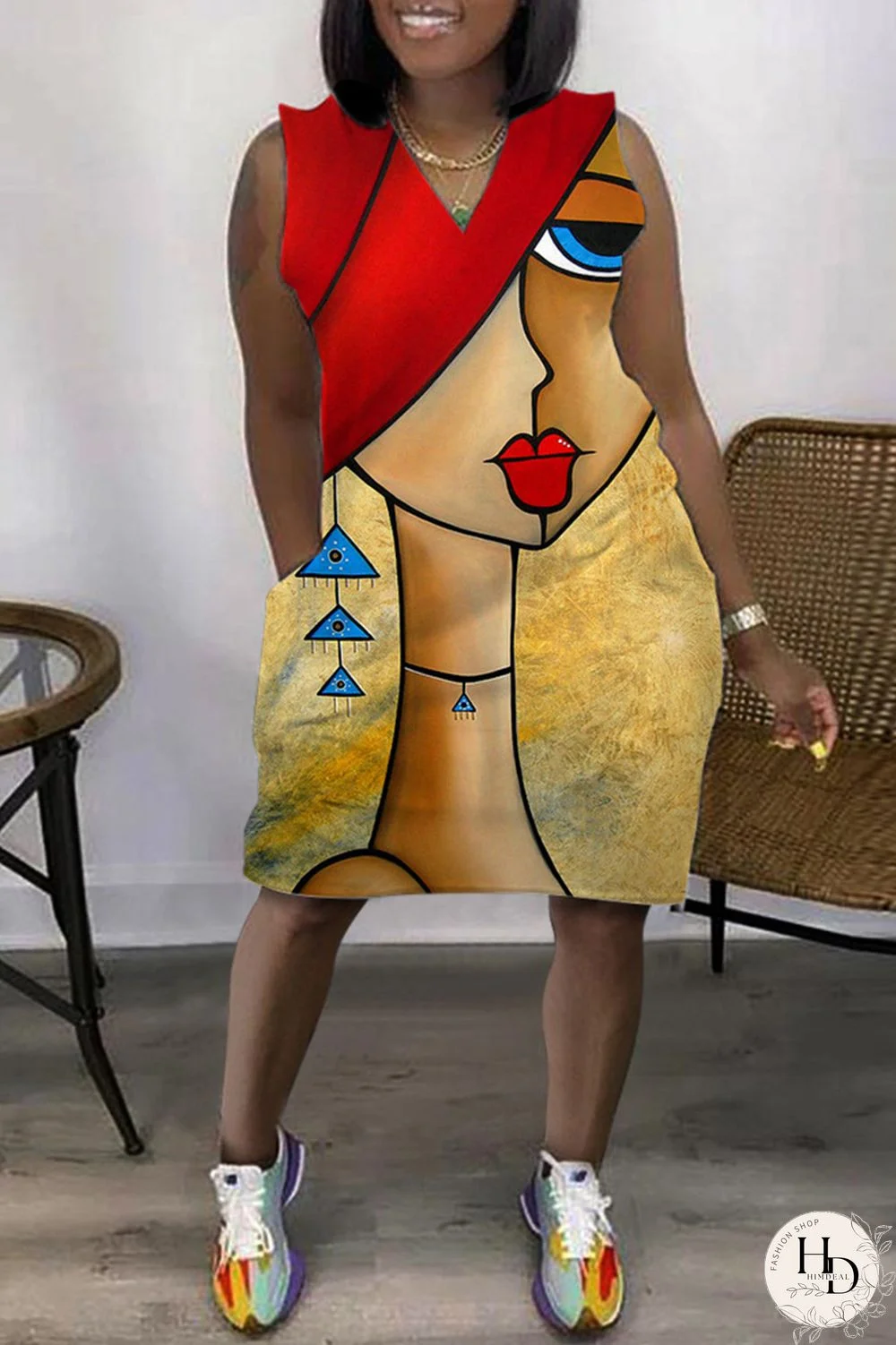 Black Fashion Casual Print Patchwork V Neck Sleeveless Plus Size Dress