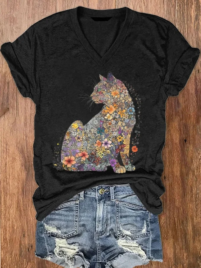 Women's Cute Cat Floral Print V-Neck T-Shirt