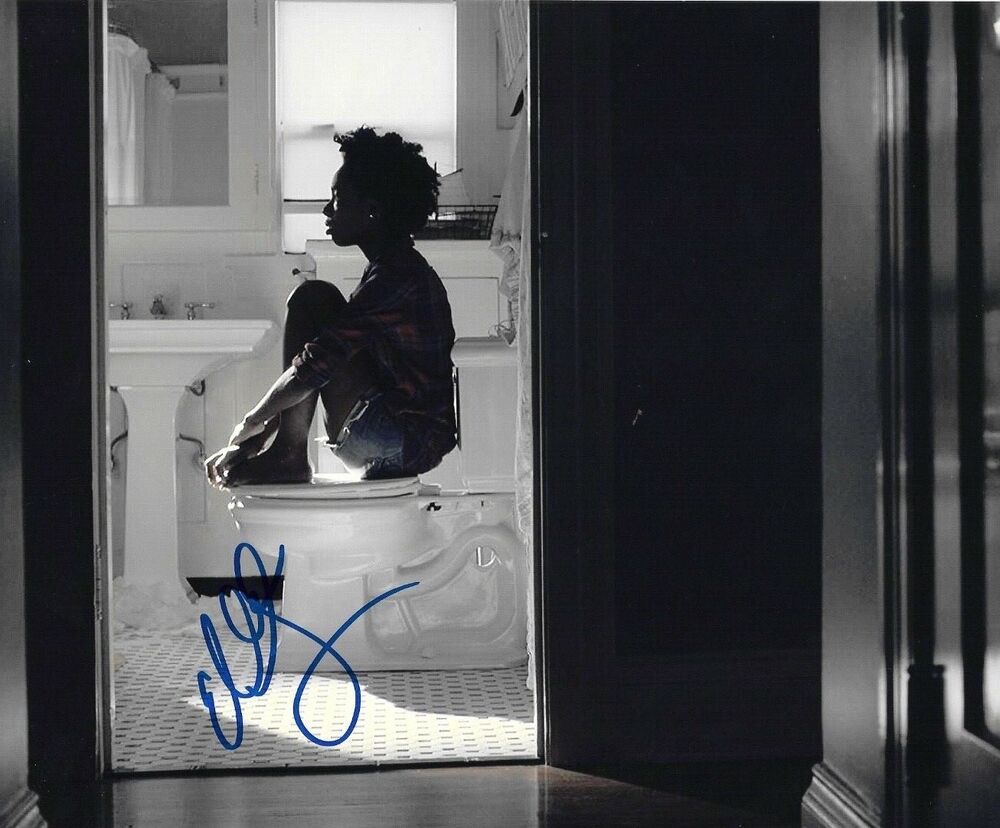 * ELLE LORRAINE * signed autographed 8x10 Photo Poster painting * DEAR WHITE PEOPLE * * 3