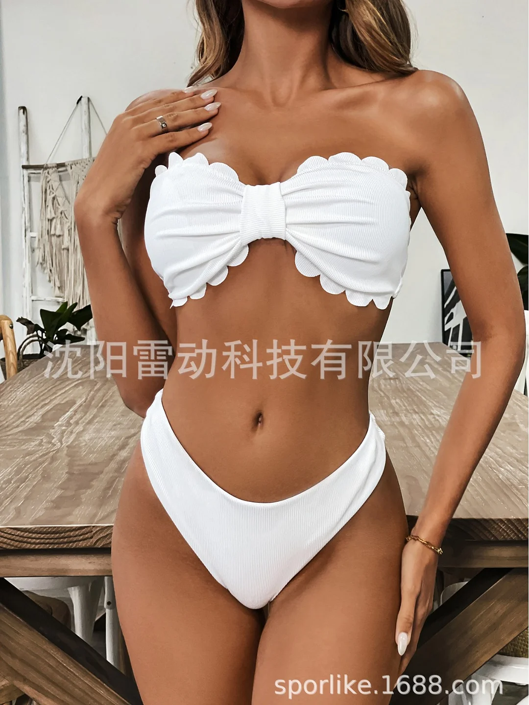 Churchf Solid Color Thoracic Split Swimsuit Women 2025 New Low-Waisted Lace Bikini Three-Piece Bikini