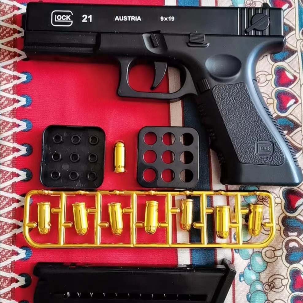 G17 Glock Pistol Soft Bullet Toy Gun Manual Shell Ejection Blaster