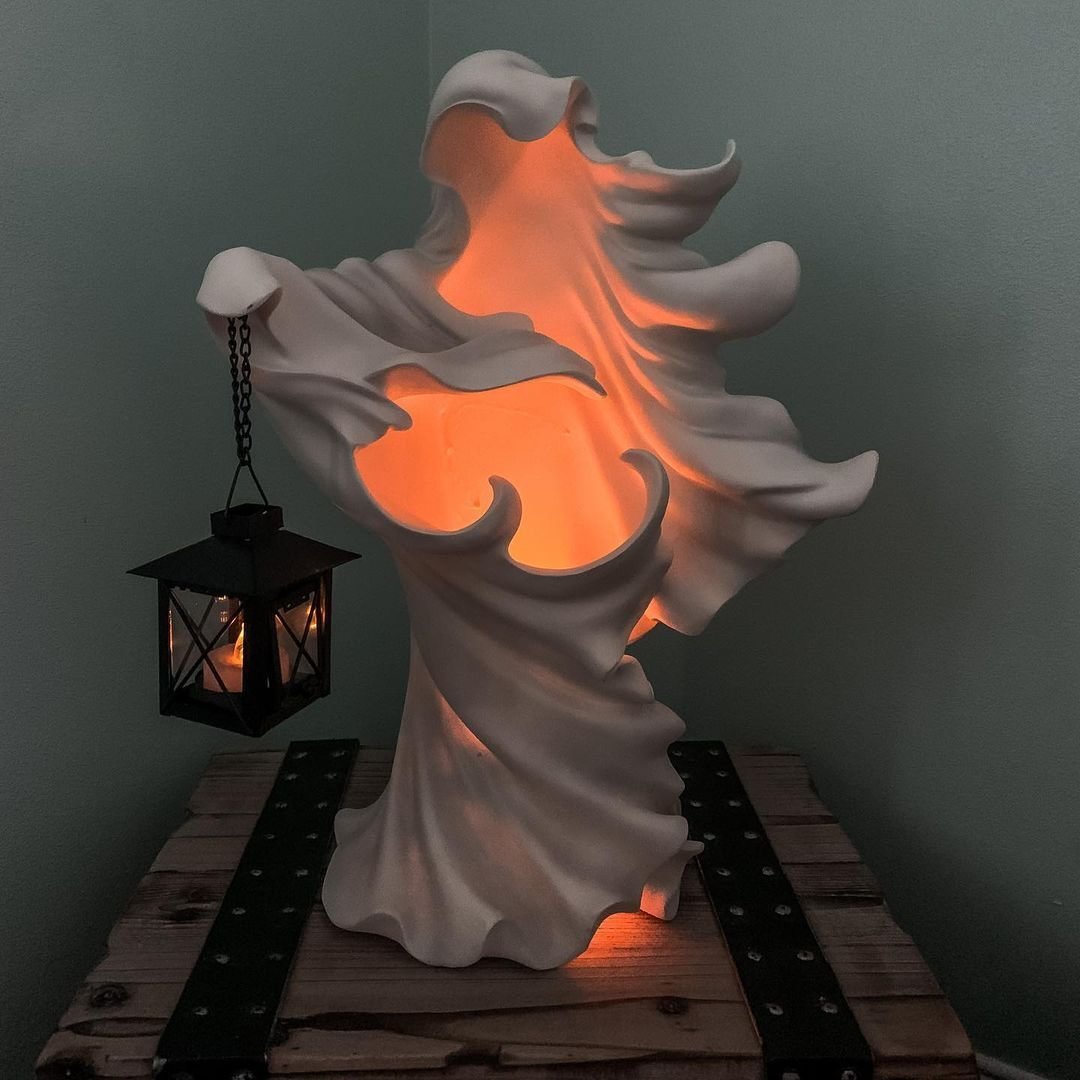 cracker barrel resin ghost with lantern