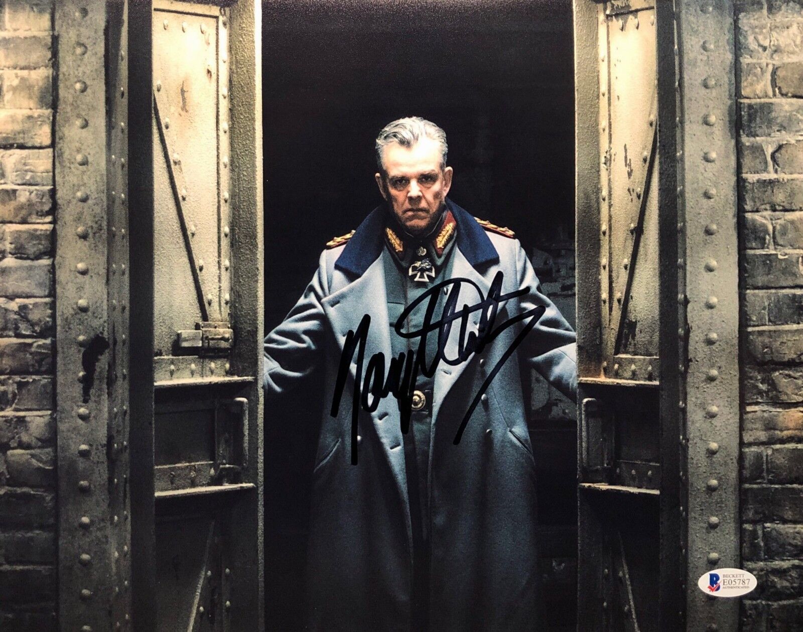 Danny Huston Signed Wonder Woman 11x14 Photo Poster painting *Ludendorff BAS Beckett E05787