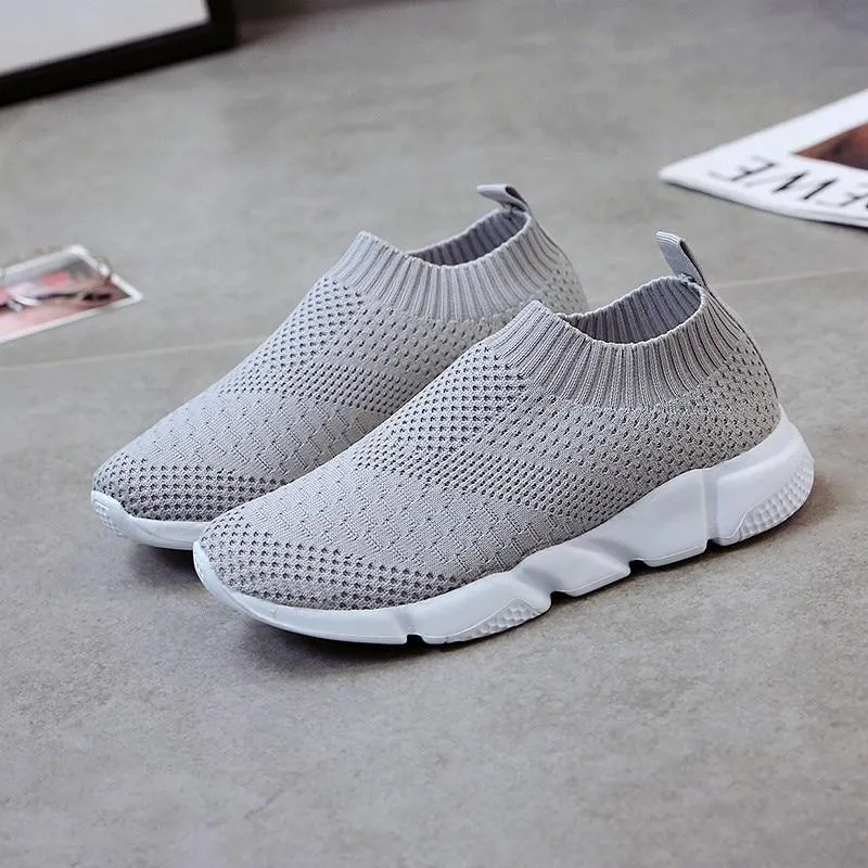 Summer women's sneakers Vulcanized Shoes Sock Sneakers Women Slip On Flat Shoes Women Plus Size Loafers ladies shoes 1026