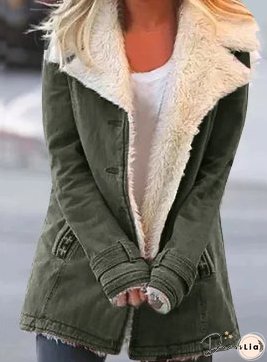 Relaxed and Timeless winter Coat