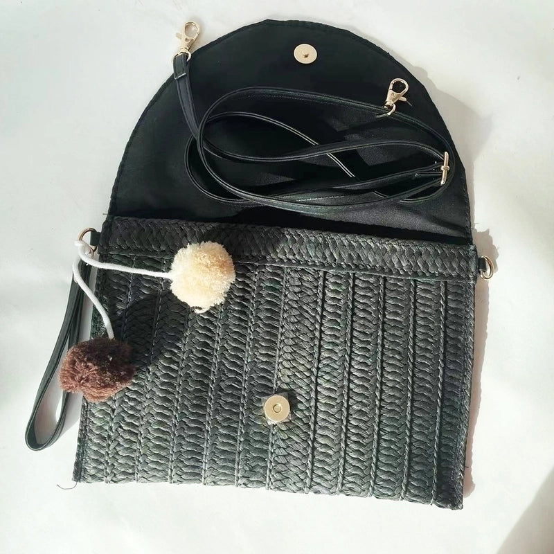 Women’s Medium Straw Solid Color Streetwear Square Magnetic Buckle Clutch Bag