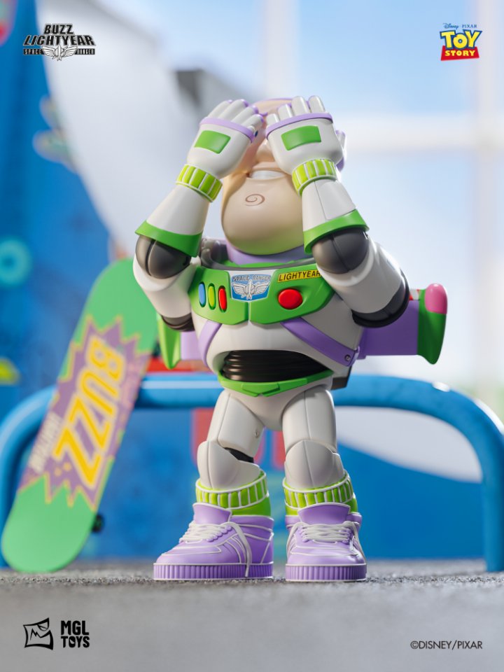 PRE-ORDER MGL TOYS Toy Story Buzz Lightyear MBC680 & MBC686 Statue(GK)