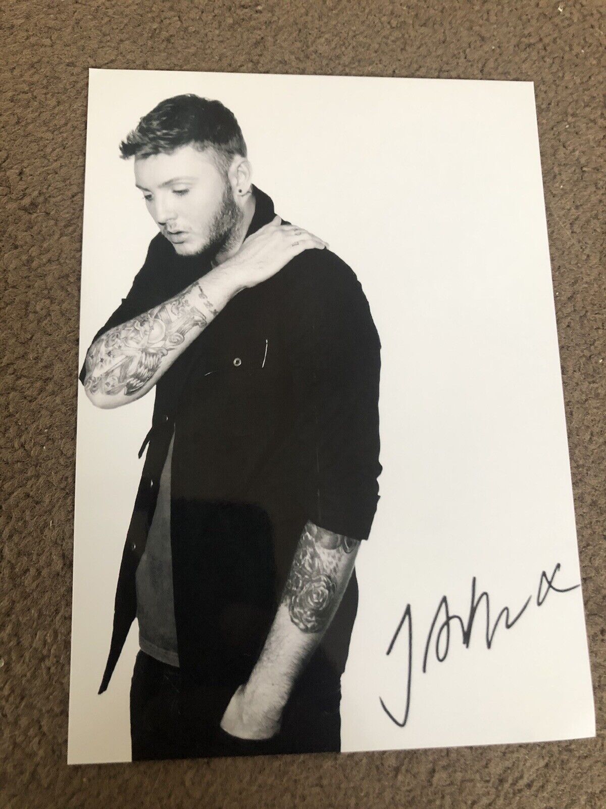 JAMES ARTHUR (SINGER) PRESIGNED Photo Poster painting- 7x5”