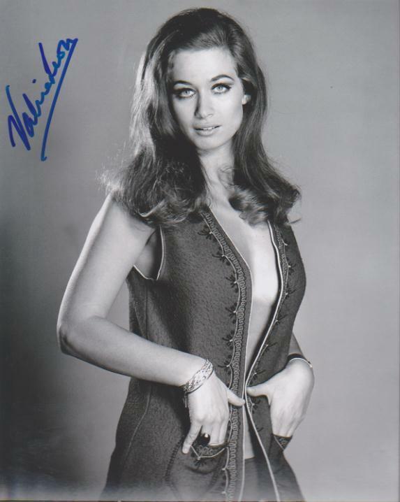 Valerie Leon In Person Signed 8X10 Photo Poster painting #5 At Hollywood Show - Hammer film star