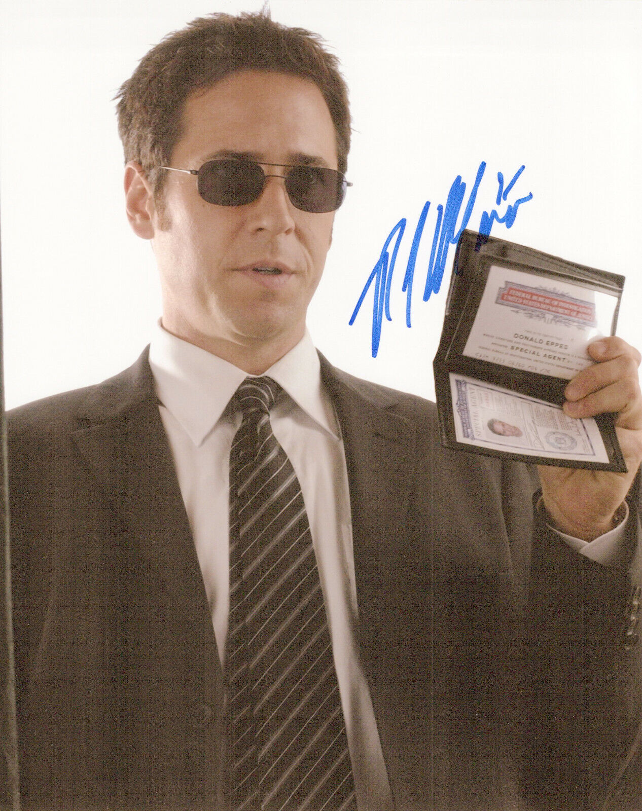 Rob Morrow Numb3rs autographed Photo Poster painting signed 8X10 #4 Don Epps