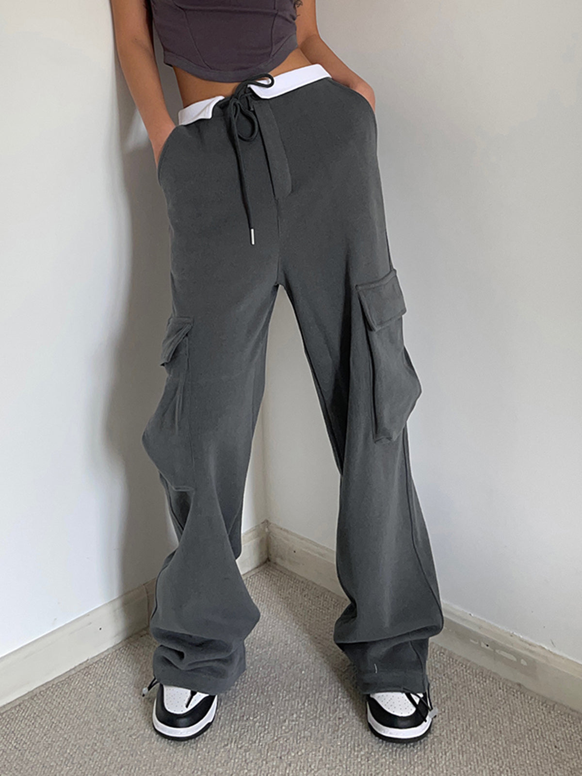 Rotimia Contrast Waistband Cargo Sweatpants