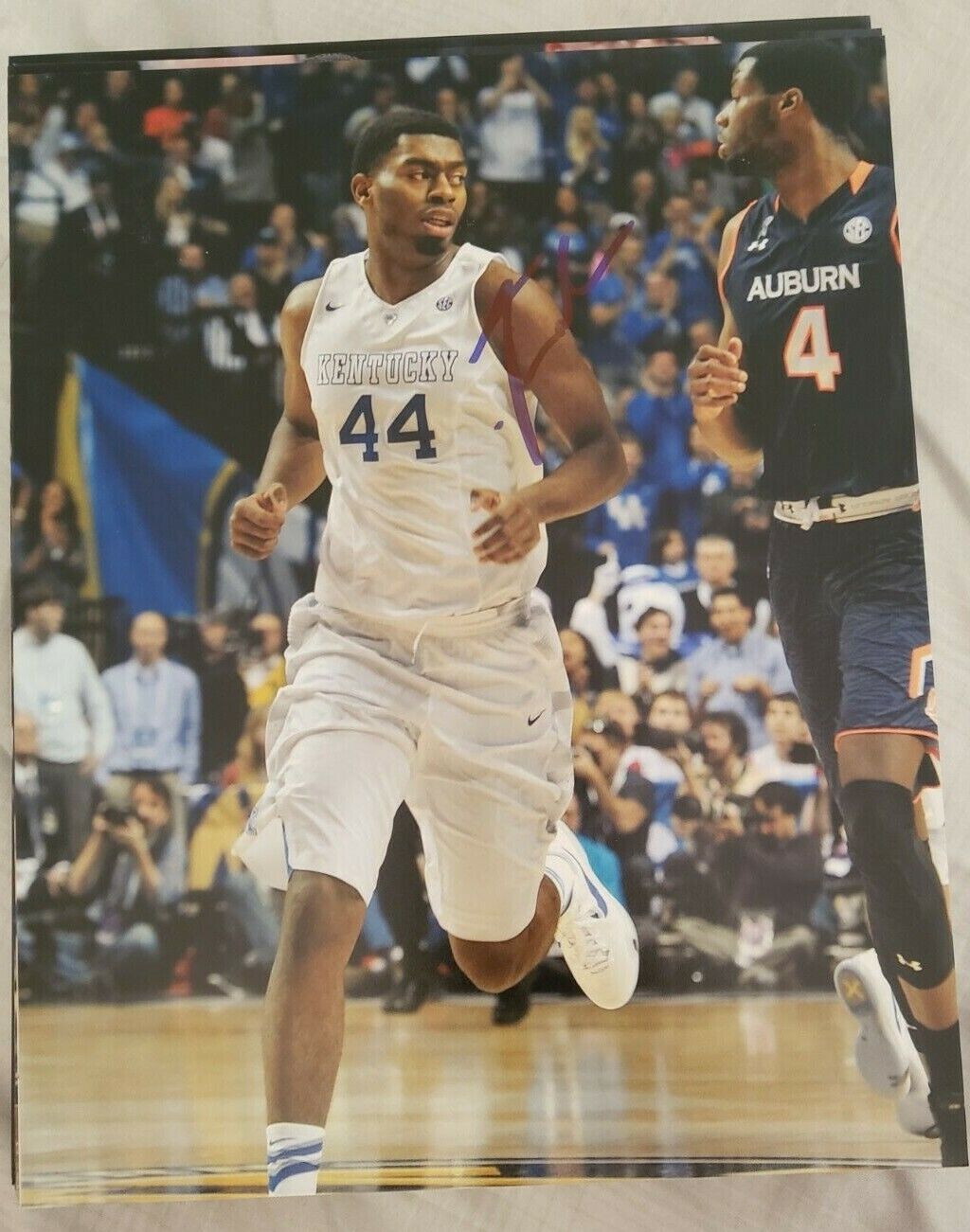 DAKARI JOHNSON KENTUCKY WILDCATS SIGNED AUTOGRAPHED 8X10 Photo Poster painting W/COA Q