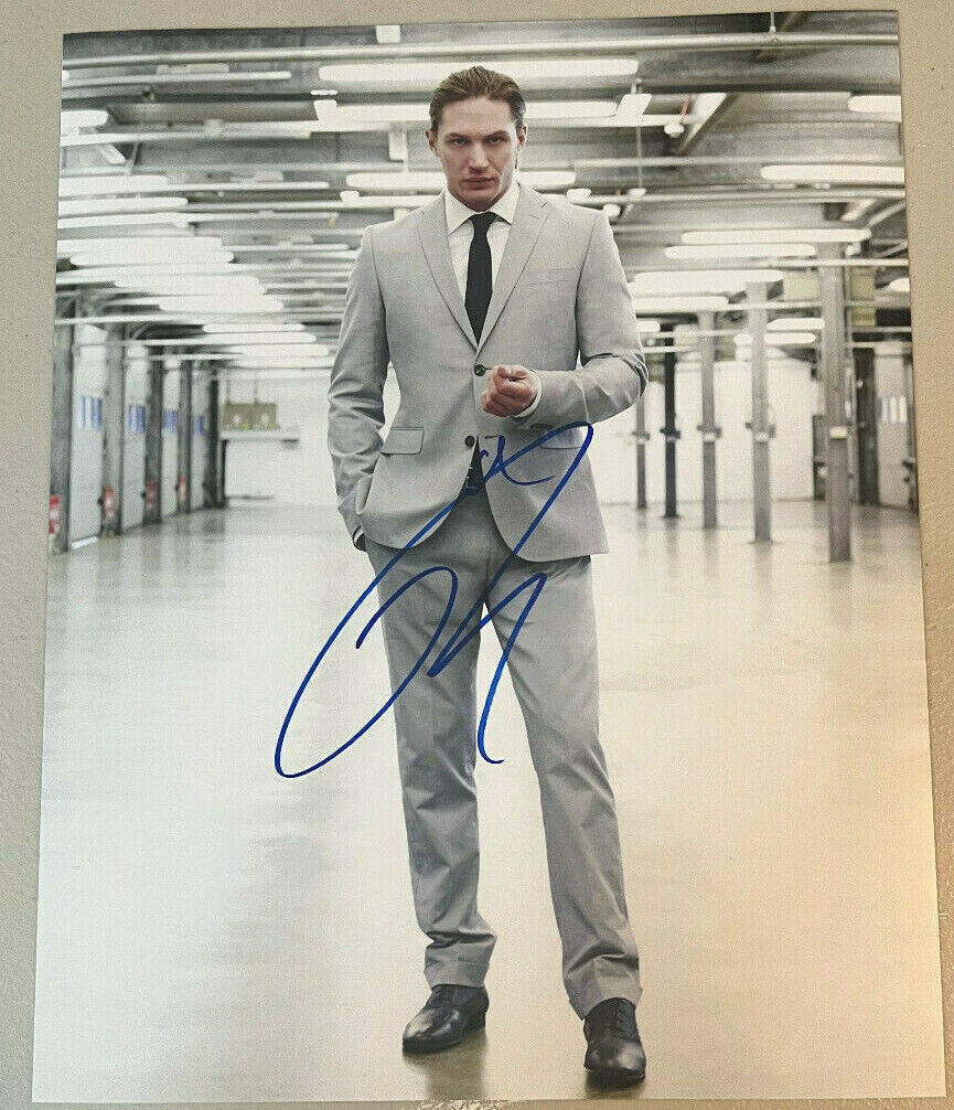 Tom Hardy Actor (Legend) Hand Signed Autographed 8x10 Photo Poster painting w/hologram COA! RARE