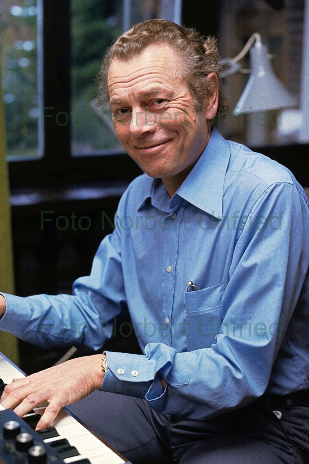 Bert Kaempfert 10 X 15 CM Photo Poster painting Without Autograph (Star-40