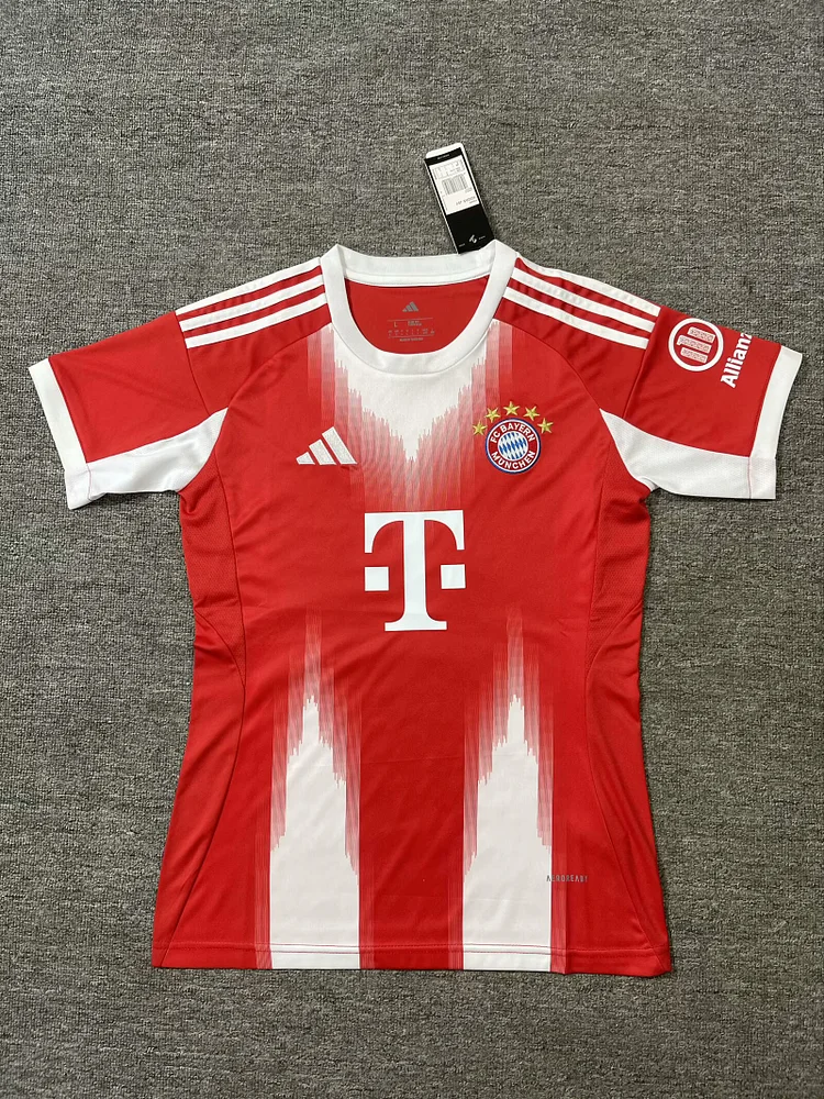 25/26 Bayern Munich Home - Women's Jersey