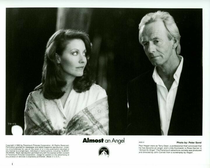 Linda Kozlowski Paul Hogan Almost an Angel Original Press 8X10 Photo Poster painting