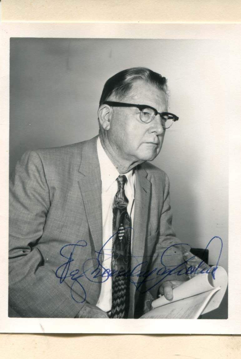 PERRY MASON AUTHOR Erle Stanley Gardner autograph, signed vintage Photo Poster paintinggraph