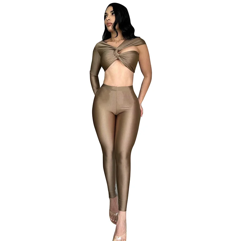 Uveng Uveng With D24ST482 New Sexy Cross-Sleeve Ultra-Sleeved Short Top Trousers Two Sets