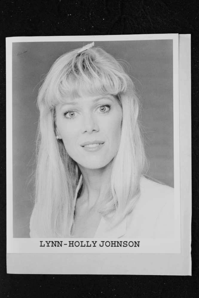 Lynn-Holly Johnson - 8x10 Headshot Photo Poster painting w/ Resume - Ice Castles