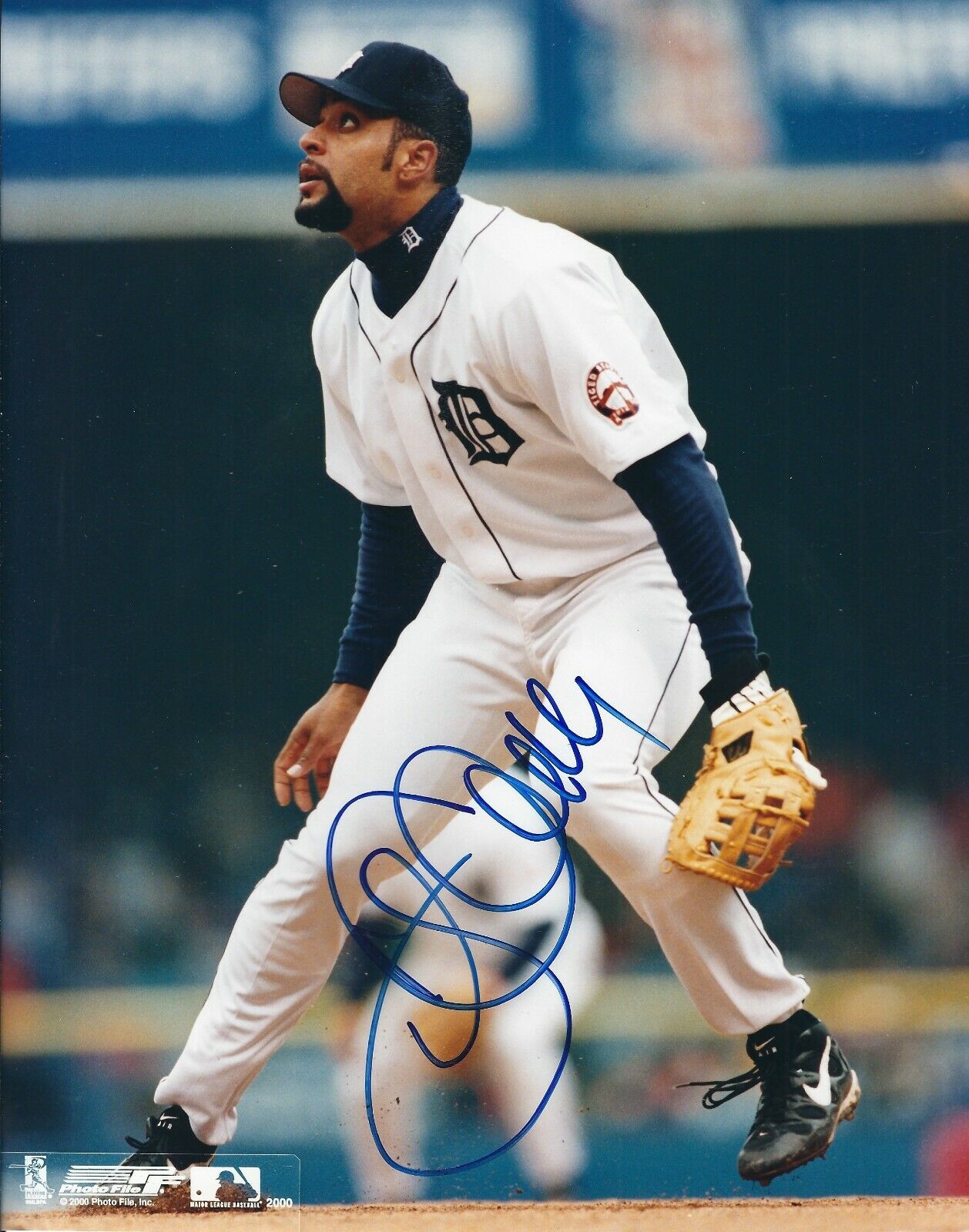 Autographed TONY CLARK 8X10 Detroit Tigers Photo Poster painting -COA