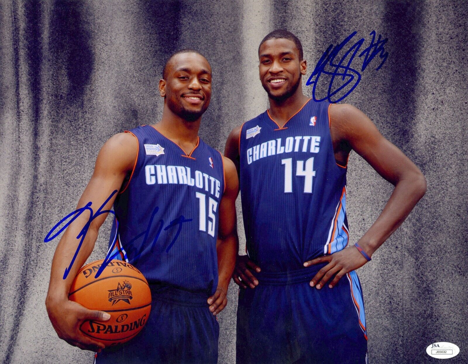 Kemba Walker / Kidd Gilchrist Signed 11x14 Photo Poster painting JSA COA Rookie RC Auto Hornets