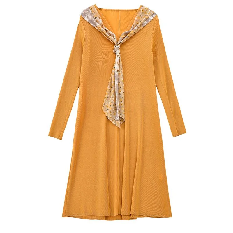 Elegant long-sleeved mid-length loose pleated dress