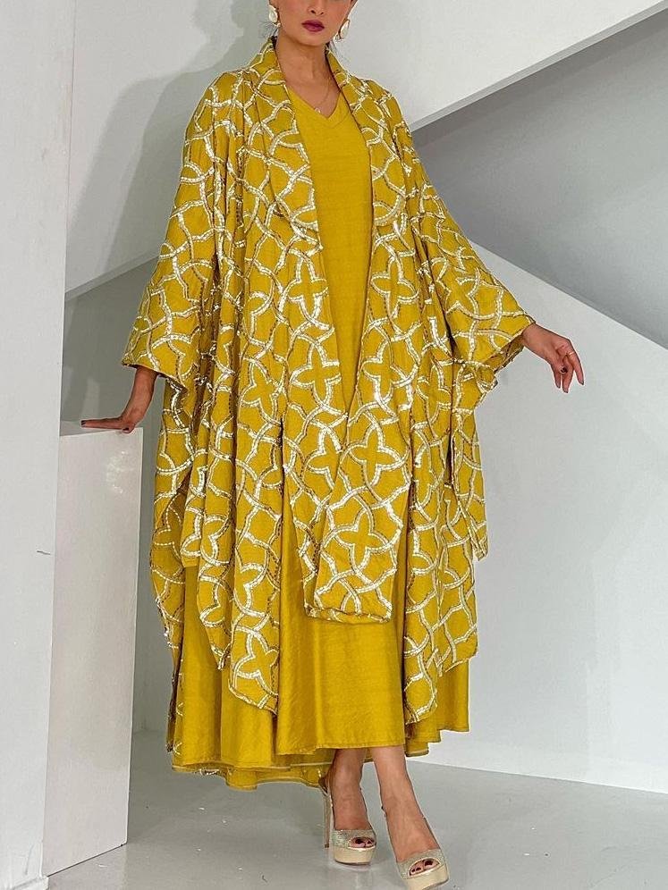 Elegant Gold Print V-Neck Dress and Outwear Two-Piece Set