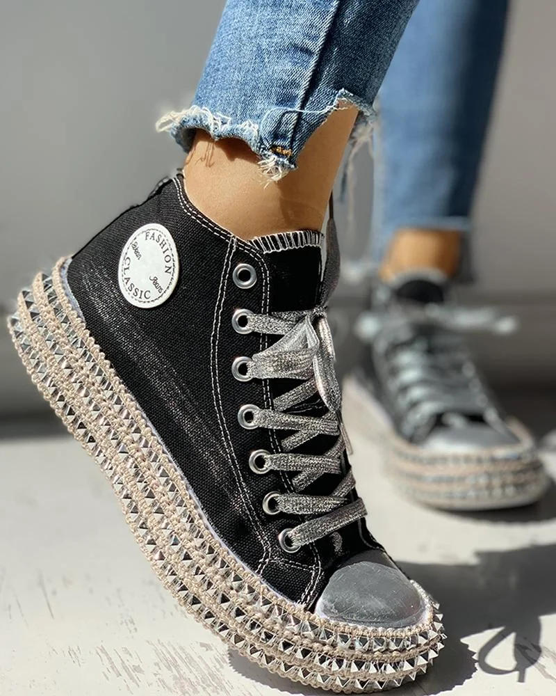 Leopard Rivet Embellished  Lace-Up Sneakers